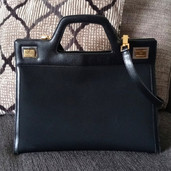 Salvatore Ferragamo Other - 🖤VTG Ferragamo🖤 - BW-21 1850 Top Handle Nylon/Leather Bag